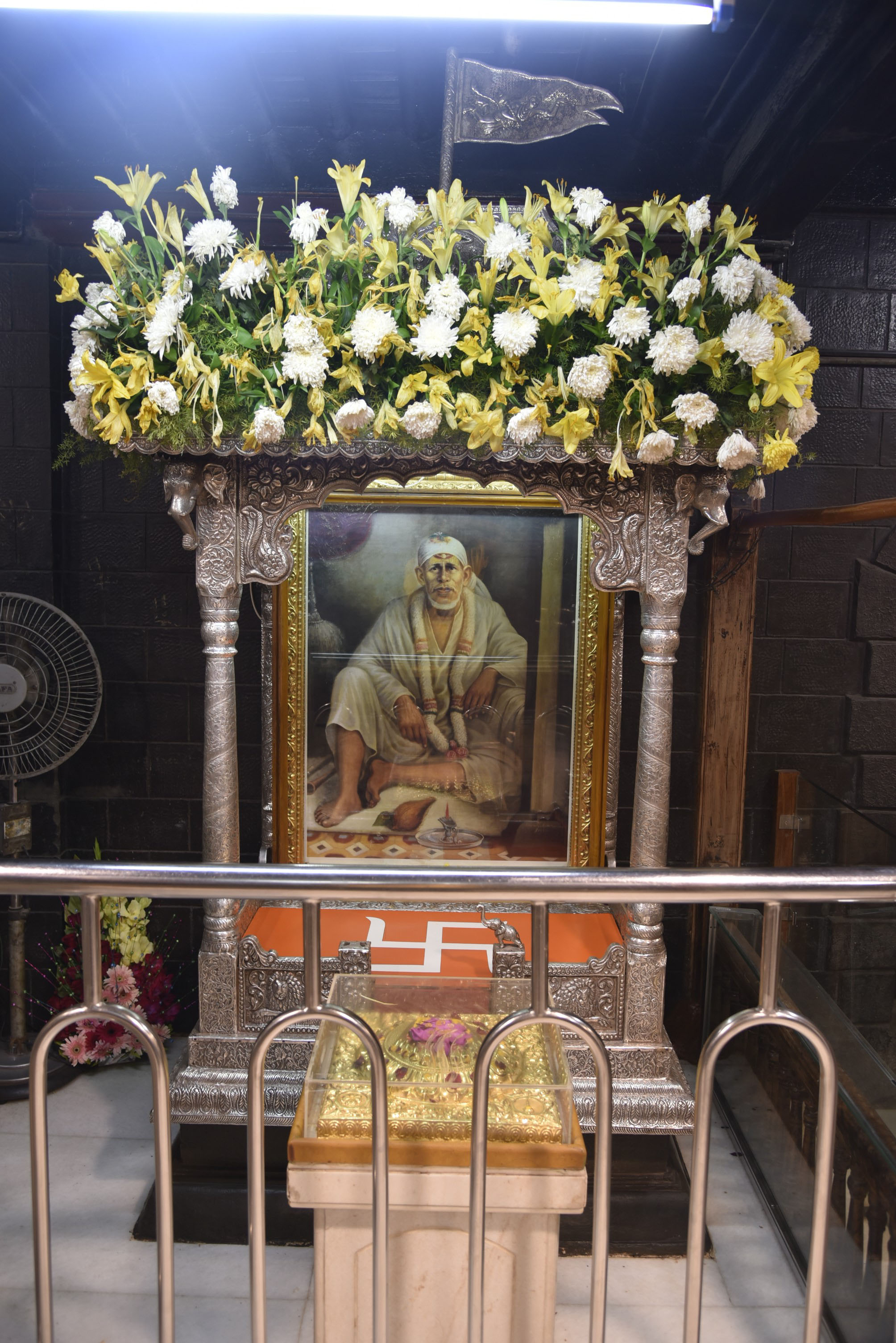 gurupournami_shirdi