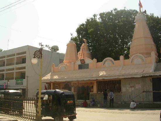 ganesh temple in shirdi near to saibaba samadhi mandir