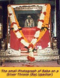 shirdi sai baba photograph sliver throne