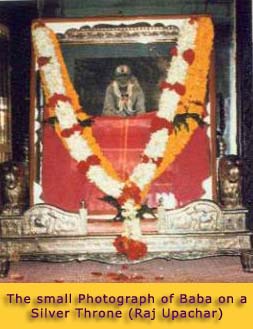 shirdi sai baba photograph sliver throne