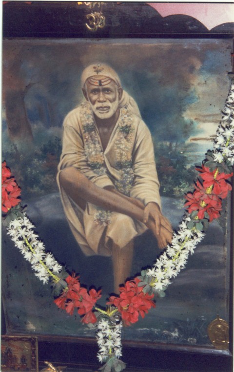 Sai Mahabhakta Shri.B.V.Deo and was worshipped by him